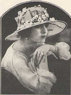 Alice Joyce in large hat