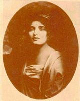 1912 postcard of Alice Joyce